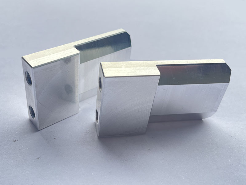 非（fēi）標鋁件